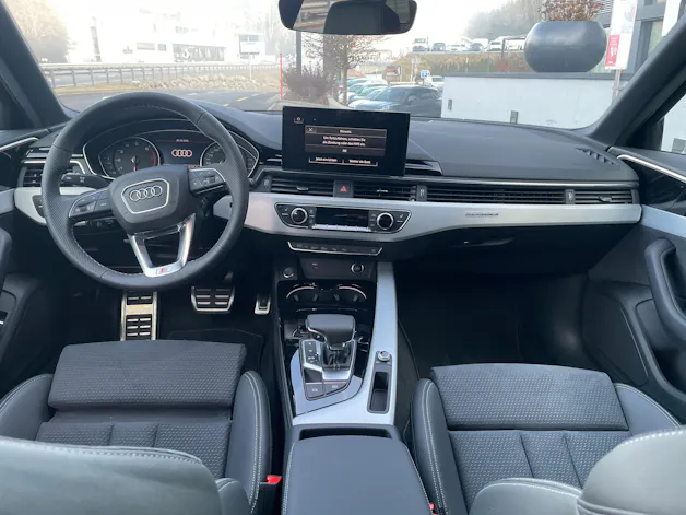 AUDI A4 Avant 45 TFSI S line S-tronic quattro Competition Edition Plus