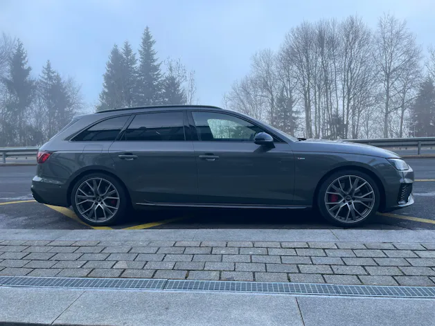 AUDI A4 Avant 45 TFSI S line S-tronic quattro Competition Edition Plus