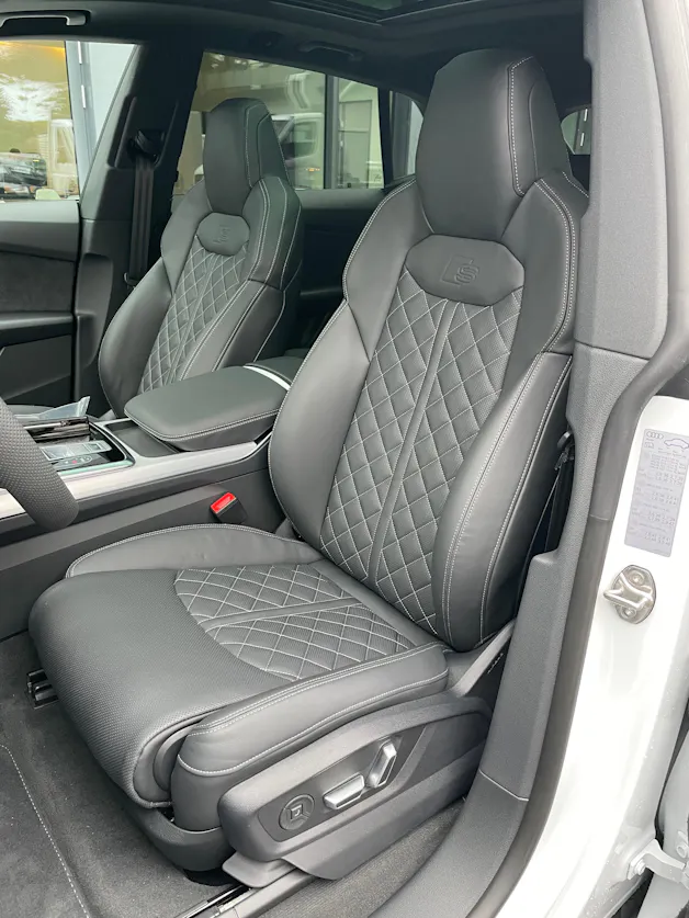 AUDI Q8 60 TFSI e quattro PHEV tiptronic