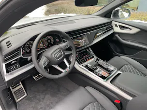 AUDI Q8 60 TFSI e quattro PHEV tiptronic