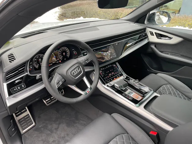 AUDI Q8 60 TFSI e quattro PHEV tiptronic