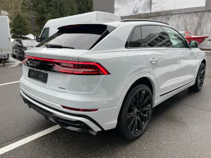AUDI Q8 60 TFSI e quattro PHEV tiptronic