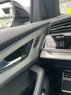 AUDI Q8 60 TFSI e quattro PHEV tiptronic