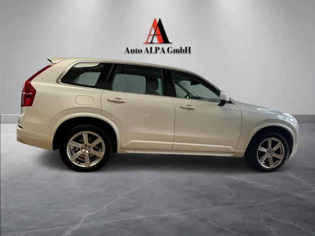 VOLVO XC90 D5 AWD Momentum Geartronic