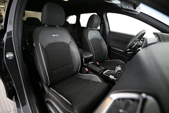 https://vehicle.imgix.net/4521286/60402e33-b160-4159-904f-5b59ebc9c00a.jpg
