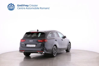 https://vehicle.imgix.net/4521286/643c8545-9732-4a17-86ba-ba2ed9f2fcda.jpg