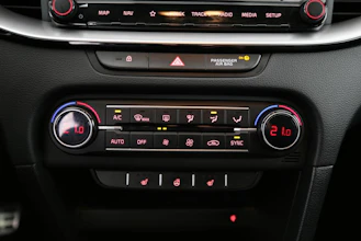 https://vehicle.imgix.net/4521286/f158f4d3-6b75-4b69-9b93-4b63d61802b2.jpg