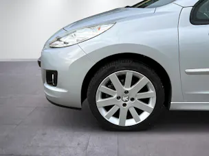 PEUGEOT 207 1.6 16V Allure
