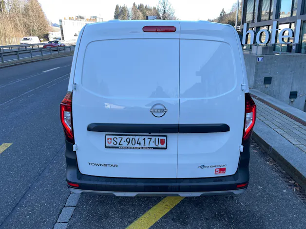 NISSAN Townstar EV45 kWh 22kW L2 Acenta mit AHK