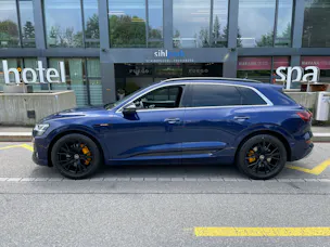 AUDI e-tron 55 S Line quattro