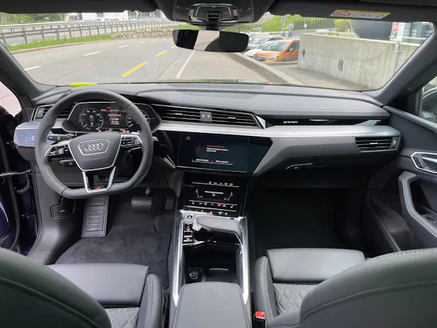 AUDI e-tron 55 S Line quattro