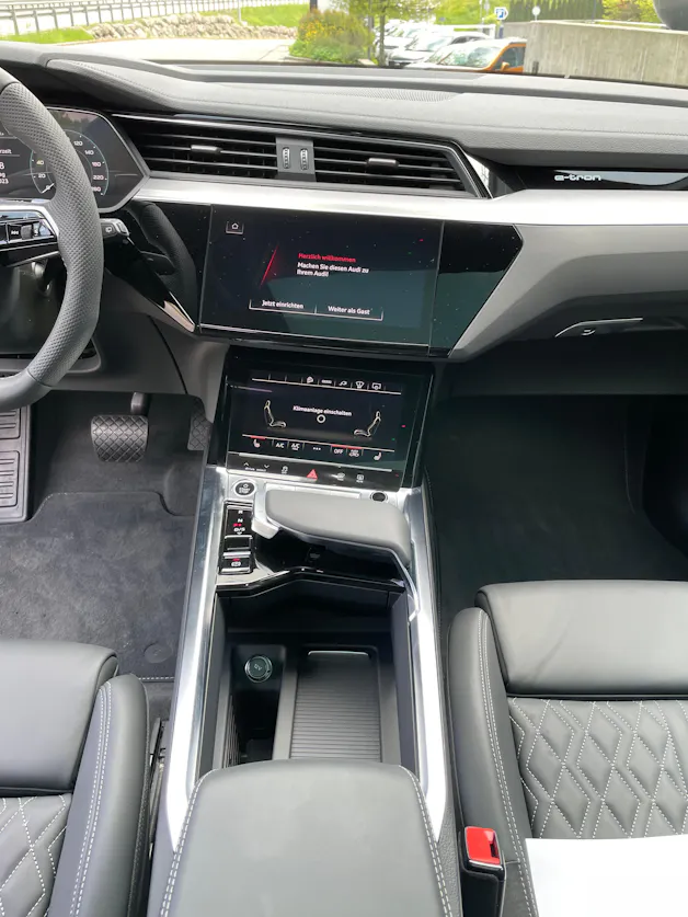 AUDI e-tron 55 S Line quattro