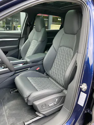 AUDI e-tron 55 S Line quattro