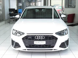 AUDI A4 Avant 40 TDI S line Attraction Quattro S-tronic (Automat)