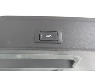 AUDI A4 Avant 40 TDI S line Attraction Quattro S-tronic (Automat)