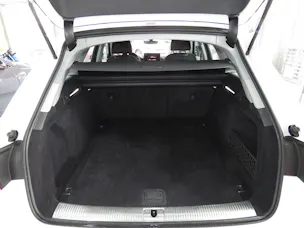 AUDI A4 Avant 40 TDI S line Attraction Quattro S-tronic (Automat)