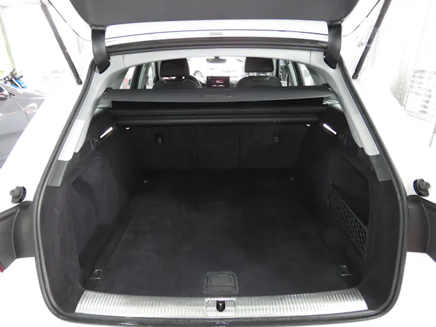 AUDI A4 Avant 40 TDI S line Attraction Quattro S-tronic (Automat)