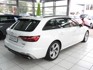 AUDI A4 Avant 40 TDI S line Attraction Quattro S-tronic (Automat)