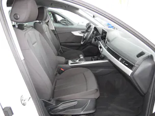 AUDI A4 Avant 40 TDI S line Attraction Quattro S-tronic (Automat)