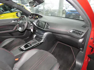 PEUGEOT 308 SW 1.2 THP GT Line Automat (AHK 1.1 t)
