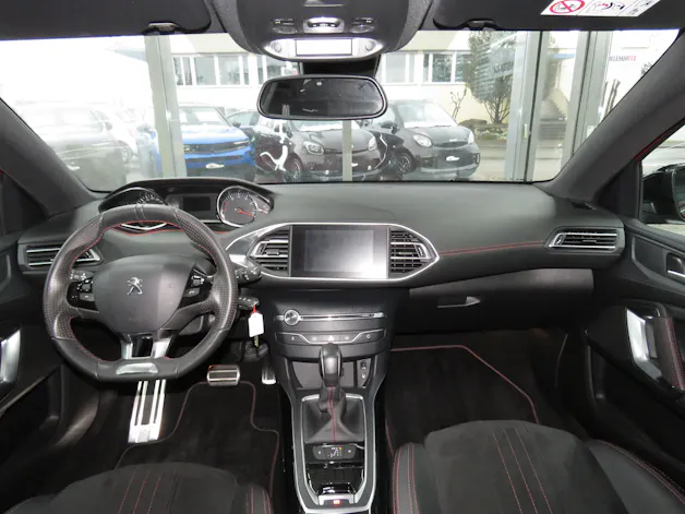 PEUGEOT 308 SW 1.2 THP GT Line Automat (AHK 1.1 t)