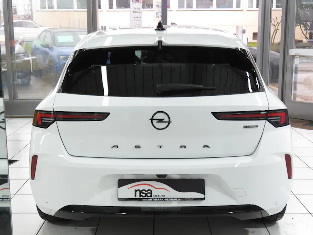 OPEL Astra 1.6 PHEV Turbo Swiss Plus A