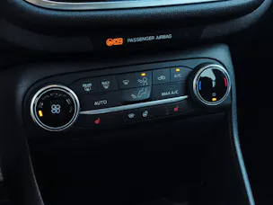 FORD Fiesta 1.0 EcoB Hybrid ST-Line