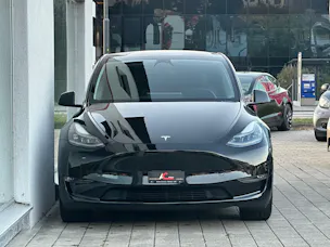 Tesla Model Y Long Range