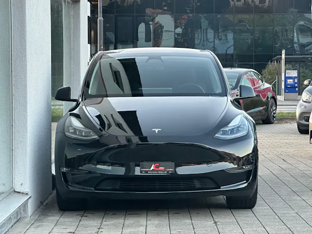 Tesla Model Y Long Range