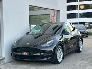Tesla Model Y Long Range