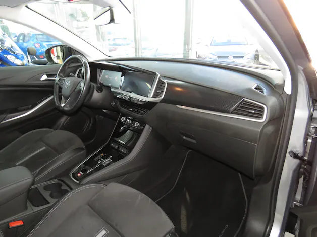 OPEL Grandland 1.6 Hybrid 4x4 GSe Automat