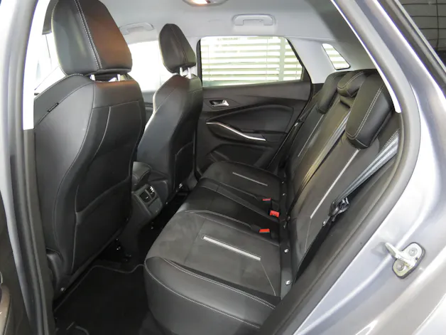 OPEL Grandland 1.6 Hybrid 4x4 GSe Automat