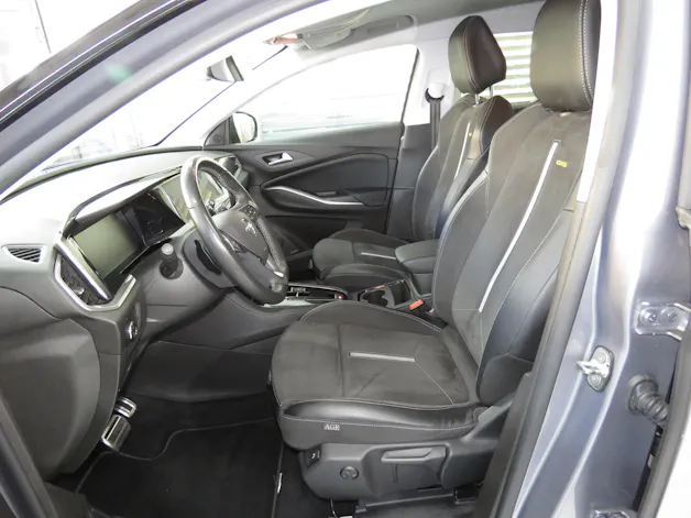 OPEL Grandland 1.6 Hybrid 4x4 GSe Automat