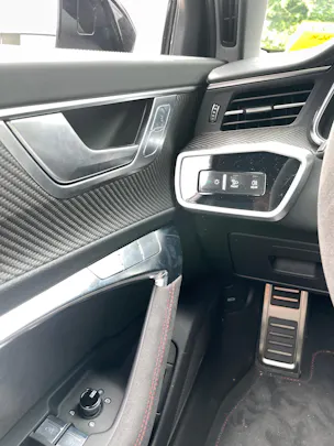 AUDI RS6 Avant 4.0 TFSI V8 Performance quattro
