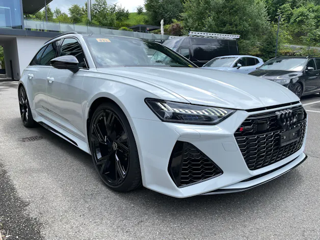 AUDI RS6 Avant 4.0 TFSI V8 Performance quattro