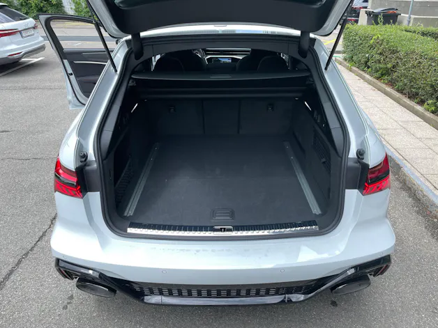 AUDI RS6 Avant 4.0 TFSI V8 Performance quattro