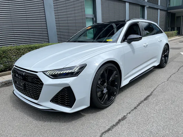 AUDI RS6 Avant 4.0 TFSI V8 Performance quattro