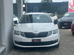 SKODA Octavia Combi 1.5 TSI Ambition DSG