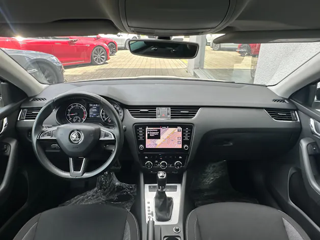 SKODA Octavia Combi 1.5 TSI Ambition DSG