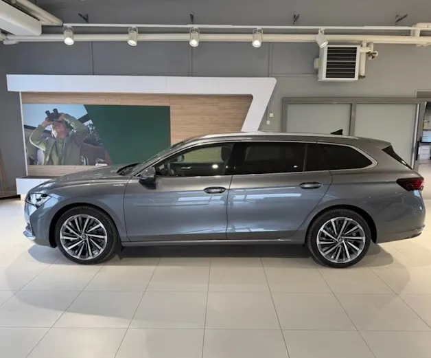 SKODA Superb Combi 2.0 TDi L&K 4x4 DSG