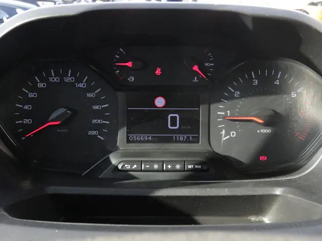 PEUGEOT Partner 1.5 Blue HDi s/s Premium Long 3-Plätzer (NL 782 kg)