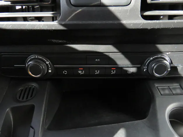 PEUGEOT Partner 1.5 Blue HDi s/s Premium Long 3-Plätzer (NL 782 kg)
