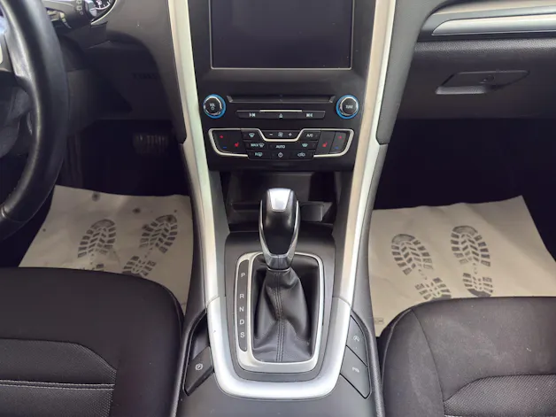 FORD Mondeo 2.0 TDCi Business Plus PowerShift