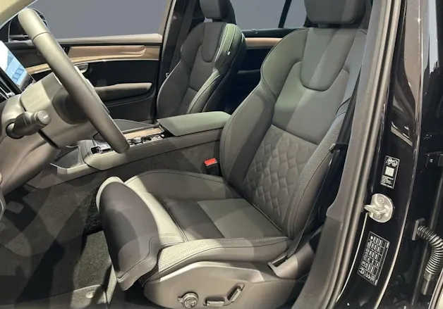 VOLVO XC90 T8 eAWD PluginHybrid Ultra Bright Geartronic - 7 Sitzer