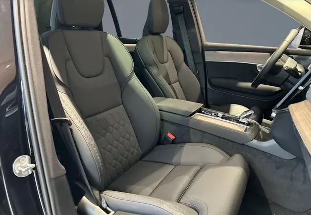 VOLVO XC90 T8 eAWD PluginHybrid Ultra Bright Geartronic - 7 Sitzer