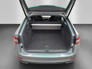 SKODA Superb Combi 2.0 TSI SportLine+ DSG 4x4