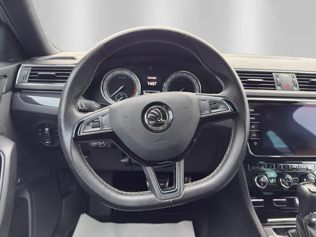 SKODA Superb Combi 2.0 TSI SportLine+ DSG 4x4