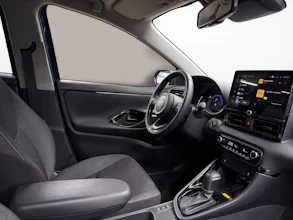 https://vehicle.imgix.net/4521346/eb07efd5-9061-4b79-a366-30c328e62517.jpg