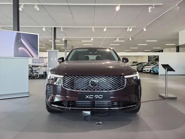 VOLVO XC90 T8 eAWD PluginHybrid Ultra Bright Geartronic