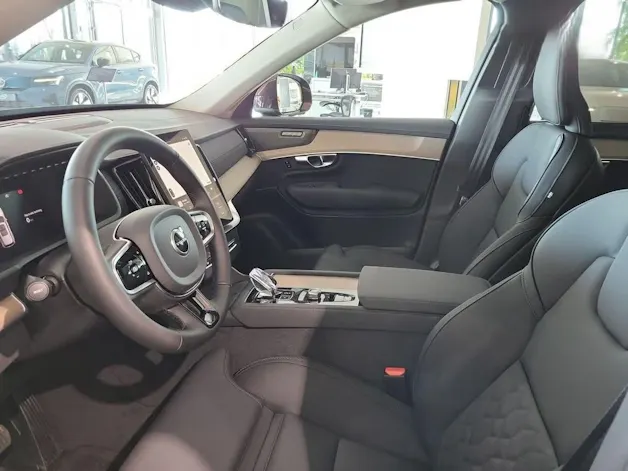 VOLVO XC90 T8 eAWD PluginHybrid Ultra Bright Geartronic